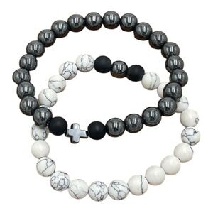Set of Two Elastic Hematite and Howlite Bracelets with Black Matte…